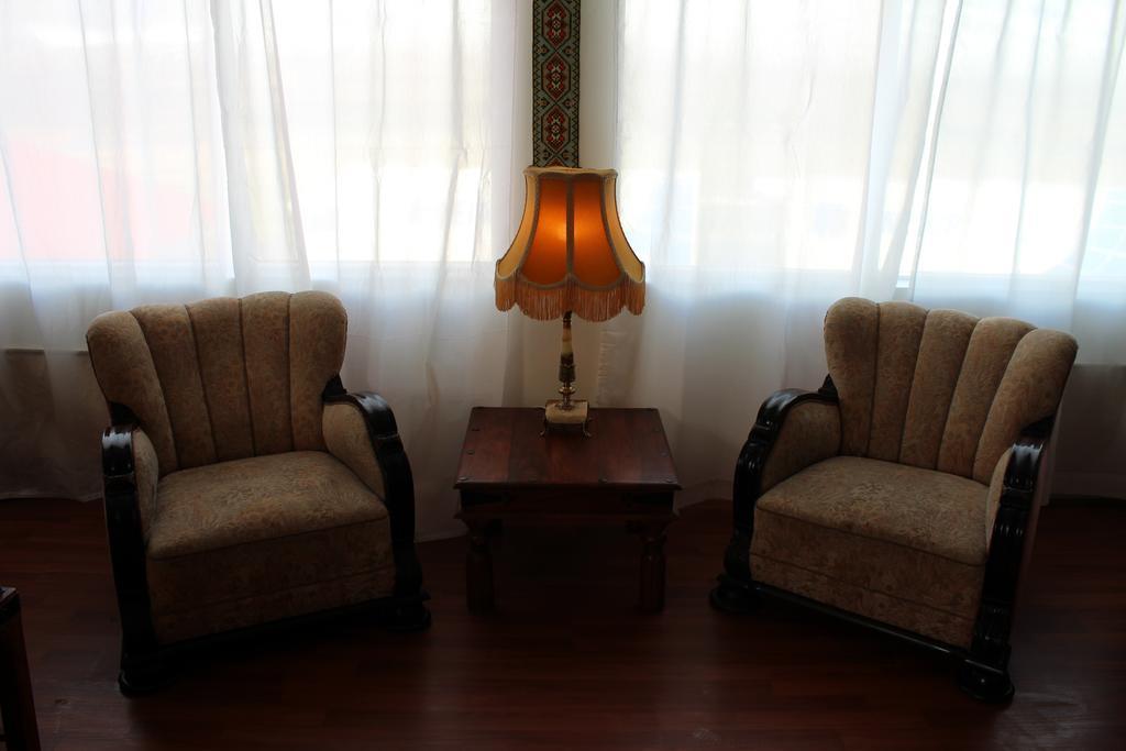 North West Restaurant & Guesthouse Vithigerthi 외부 사진