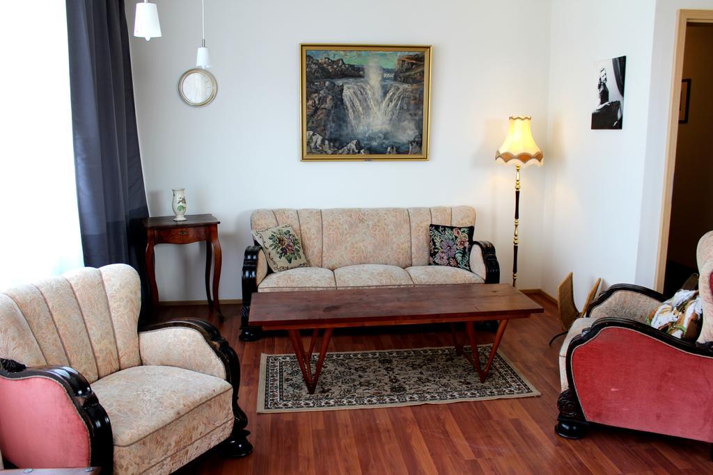 North West Restaurant & Guesthouse Vithigerthi 외부 사진